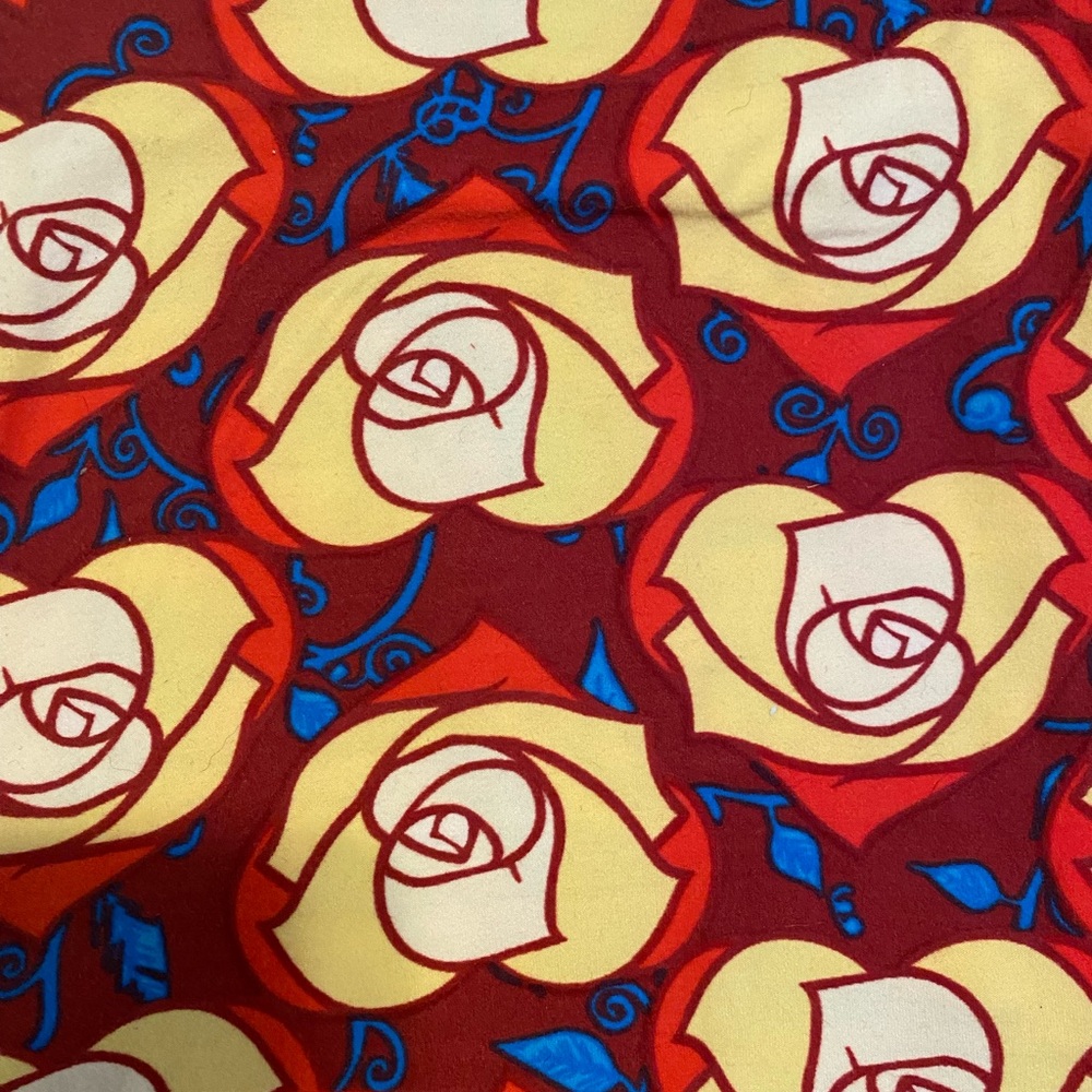 Llr tc rose leggings euc